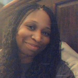 Meet your Posher, Yolanda